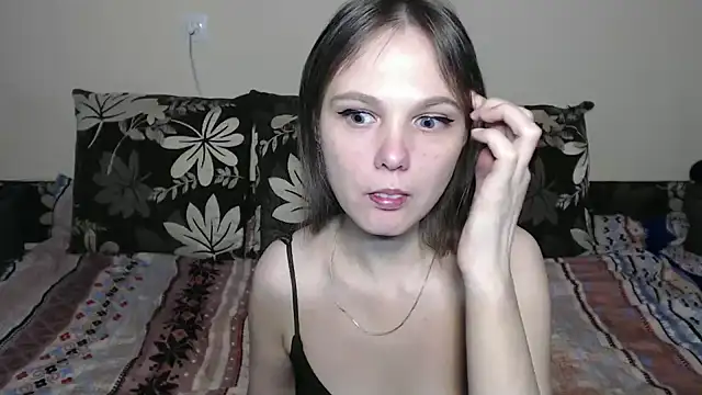Nika Shiny online show from 18, 2, 2025