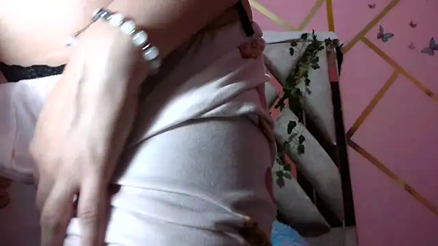 nadescomthxx online show from 25, 2, 2025