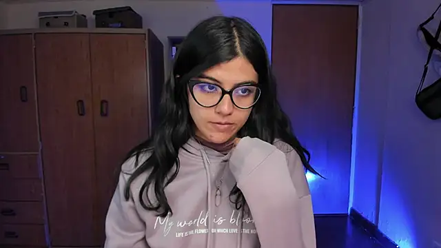 Snapshot of valerie__skyy chatting on 24, 1, 2025 valerie skyy online show from 24, 1, 2025