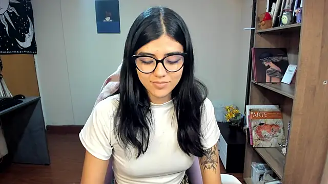 Snapshot of valerie__skyy chatting on 26, 2, 2025 valerie skyy online show from 26, 2, 2025