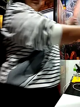 Snapshot of my-kitty chatting on 6, 1, 2025 my-kitty online show from 6, 1, 2025