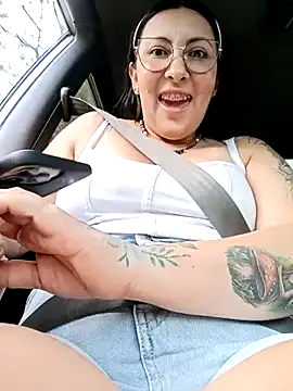 Snapshot of my-kitty chatting on 8, 11, 2025 my-kitty online show from 8, 11, 2025