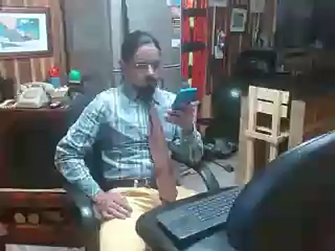 Snapshot of Dr_Pocholate84 chatting on 7, 1, 2025 Dr Pocholate84 online show from 7, 1, 2025