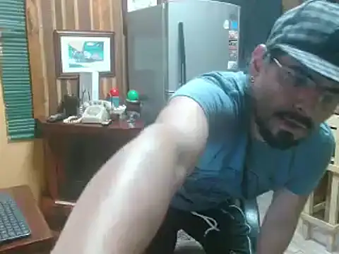 Snapshot of Dr_Pocholate84 chatting on 10, 1, 2025 Dr Pocholate84 online show from 10, 1, 2025