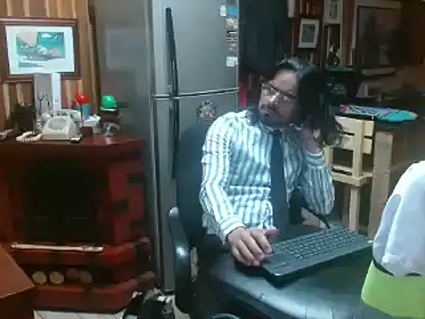 Snapshot of Dr_Pocholate84 chatting on 10, 1, 2025 Dr Pocholate84 online show from 10, 1, 2025