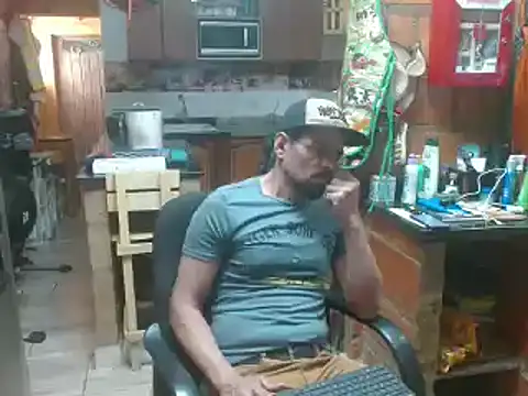 Snapshot of Dr_Pocholate84 chatting on 13, 1, 2025 Dr Pocholate84 online show from 13, 1, 2025