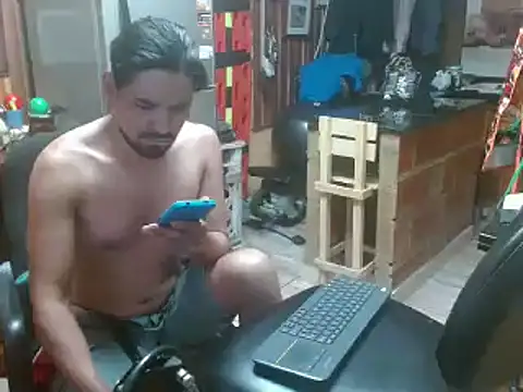 Snapshot of Dr_Pocholate84 chatting on 16, 1, 2025 Dr Pocholate84 online show from 16, 1, 2025