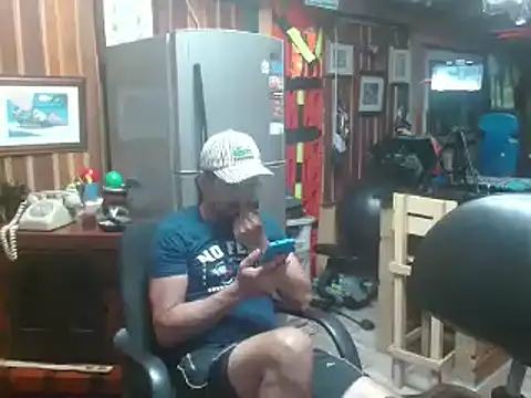 Snapshot of Dr_Pocholate84 chatting on 17, 1, 2025 Dr Pocholate84 online show from 17, 1, 2025