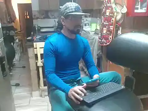 Snapshot of Dr_Pocholate84 chatting on 21, 1, 2025 Dr Pocholate84 online show from 21, 1, 2025