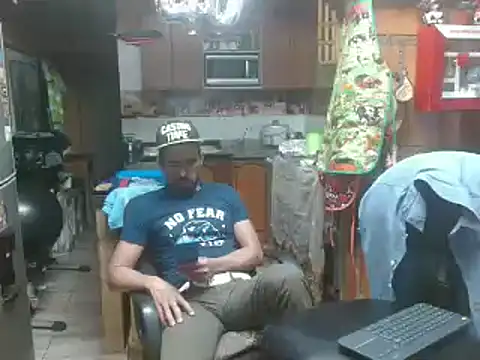 Snapshot of Dr_Pocholate84 chatting on 25, 1, 2025 Dr Pocholate84 online show from 25, 1, 2025