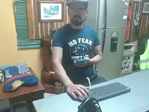 Snapshot of Dr_Pocholate84 chatting on 29, 1, 2025 Dr Pocholate84 online show from 29, 1, 2025