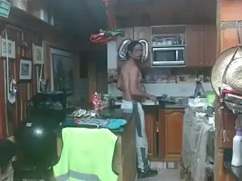 Snapshot of Dr_Pocholate84 chatting on 1, 2, 2025 Dr Pocholate84 online show from 1, 2, 2025