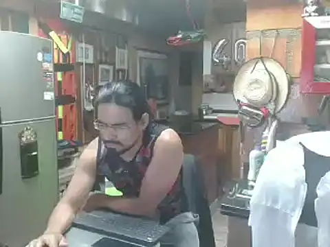 Snapshot of Dr_Pocholate84 chatting on 3, 2, 2025 Dr Pocholate84 online show from 3, 2, 2025