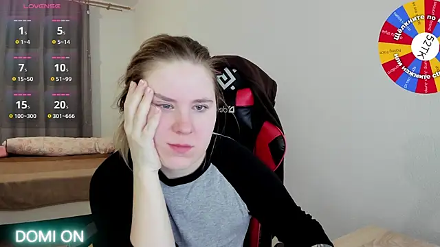 Olivia Munk online show from 30, 1, 2025