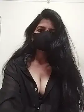 Shuttii 25 online show from 6, 3, 2025