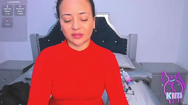 Snapshot of Perverse_Kim chatting on 1, 1, 2025 Perverse Kim online show from 1, 1, 2025