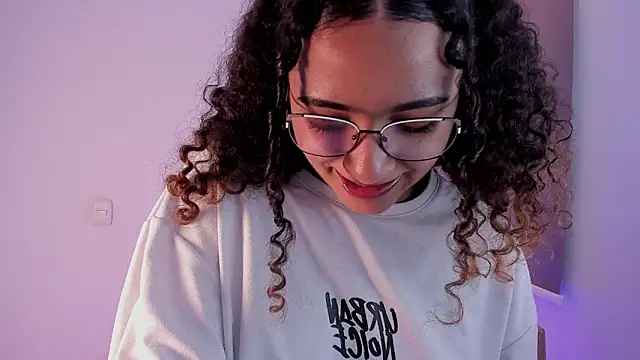 DAHLIA BROWNIE online show from 13, 3, 2025