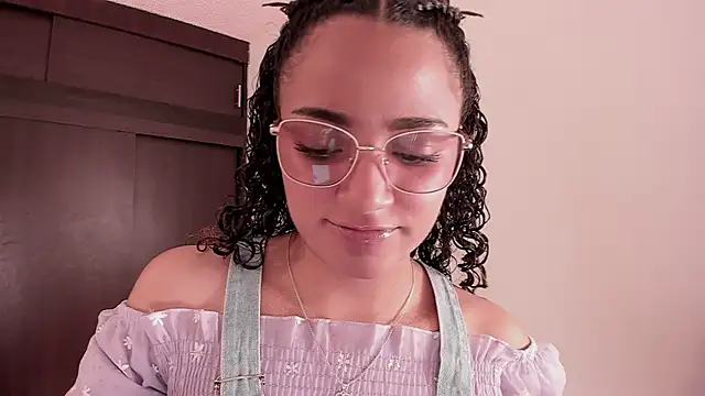 DAHLIA BROWNIE online show from 16, 9, 2025