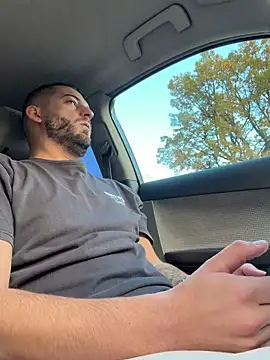 Snapshot of ElChapoGuzman95 chatting on 28, 10, 2025 ElChapoGuzman95 online show from 28, 10, 2025