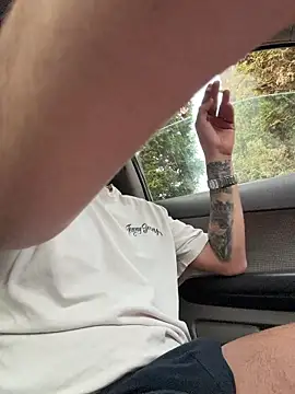 Snapshot of ElChapoGuzman95 chatting on 15, 11, 2025 ElChapoGuzman95 online show from 15, 11, 2025