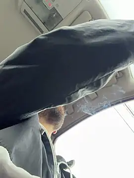 Snapshot of ElChapoGuzman95 chatting on 17, 11, 2025 ElChapoGuzman95 online show from 17, 11, 2025