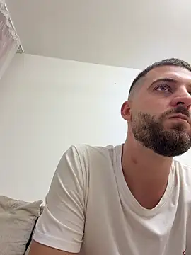 Snapshot of ElChapoGuzman95 chatting on 28, 11, 2025 ElChapoGuzman95 online show from 28, 11, 2025