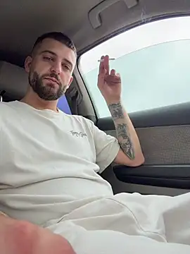 Snapshot of ElChapoGuzman95 chatting on 30, 11, 2025 ElChapoGuzman95 online show from 30, 11, 2025