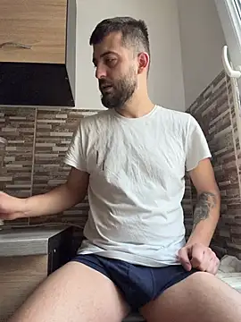 ElChapoGuzman95 online show from 3, 2, 2026