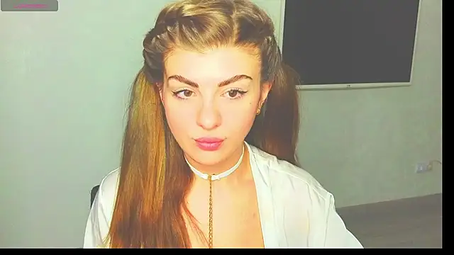  comefeelme  online show from 5, 3, 2025