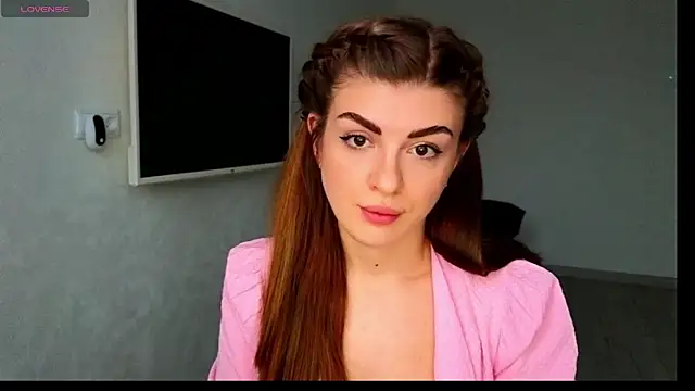  comefeelme  online show from 6, 3, 2025