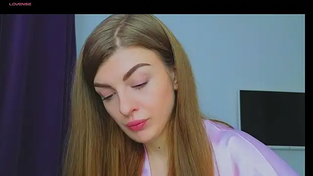  comefeelme  online show from 21, 3, 2025