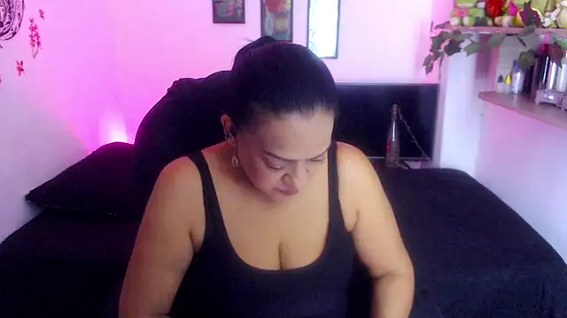 Snapshot of menfismuller2 chatting on 19, 11, 2025 menfismuller2 online show from 19, 11, 2025