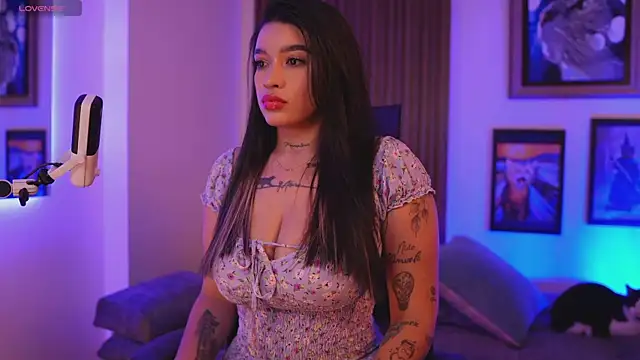 Snapshot of HannahW_ chatting on 6, 12, 2024 HannahW online show from 6, 12, 2024