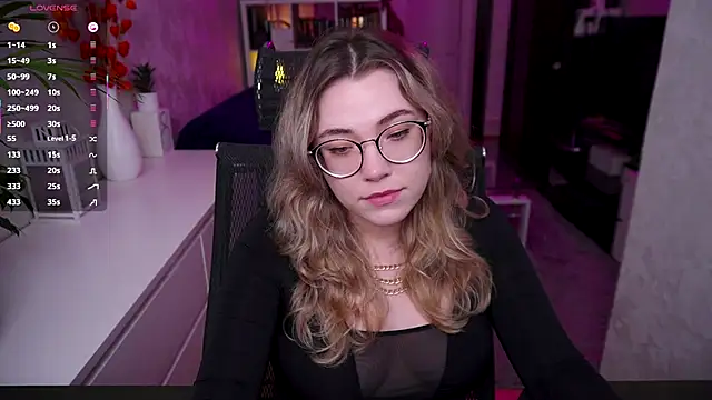 RemyCute online show from 13, 11, 2025