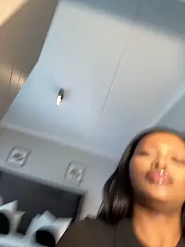 Snapshot of Neelo-Smith chatting on 7, 12, 2024 Neelo-Smith online show from 7, 12, 2024