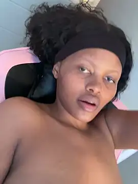 Snapshot of Neelo-Smith chatting on 1, 2, 2025 Neelo-Smith online show from 1, 2, 2025