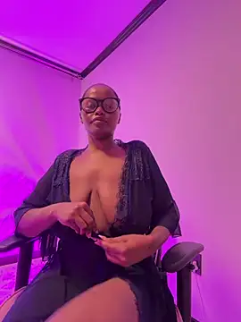 Snapshot of Neelo-Smith chatting on 4, 6, 2026 Neelo-Smith online show from 4, 6, 2026