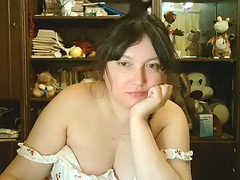 CarrieQPeach online show from 15, 4, 2026