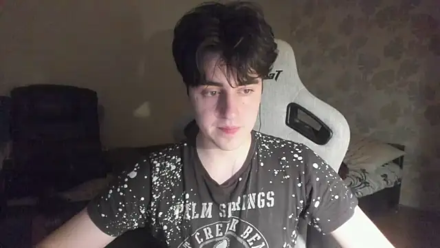 Snapshot of Knuckles17 chatting on 13, 6, 2026 Knuckles17 online show from 13, 6, 2026