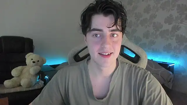 Snapshot of Knuckles17 chatting on 24, 6, 2026 Knuckles17 online show from 24, 6, 2026