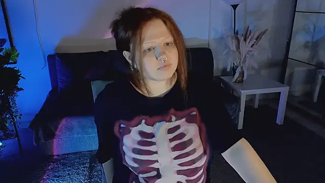 Snapshot of bitchofsun_ chatting on 4, 2, 2026 bitchofsun online show from 4, 2, 2026