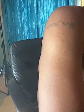 Snapshot of TiltedTen chatting on 19, 12, 2024 TiltedTen online show from 19, 12, 2024