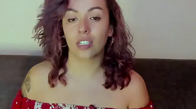 Snapshot of joan-star chatting on 26, 12, 2024 joan-star online show from 26, 12, 2024