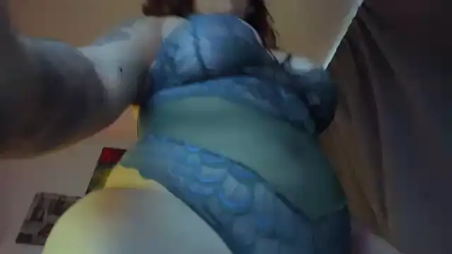 Snapshot of joan-star chatting on 12, 10, 2025 joan-star online show from 12, 10, 2025