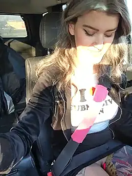 Lilmissvyx online show from 24, 2, 2026