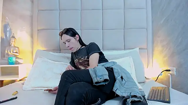 Hecatee 77 online show from 20, 10, 2025