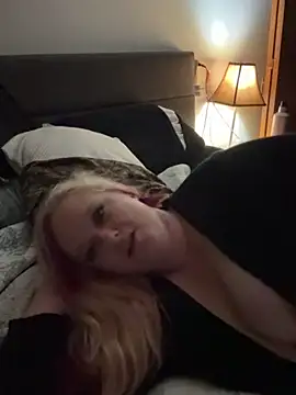 Snapshot of Cumslutsnowbunnie69 chatting on 14, 10, 2025 Cumslutsnowbunnie69 online show from 14, 10, 2025