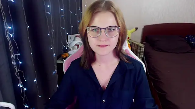 Snapshot of MissBrightShine chatting on 17, 1, 2025 MissBrightShine online show from 17, 1, 2025