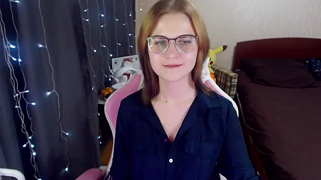 Snapshot of MissBrightShine chatting on 17, 1, 2025 MissBrightShine online show from 17, 1, 2025