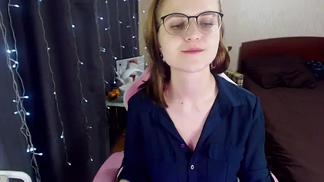 Snapshot of MissBrightShine chatting on 18, 1, 2025 MissBrightShine online show from 18, 1, 2025